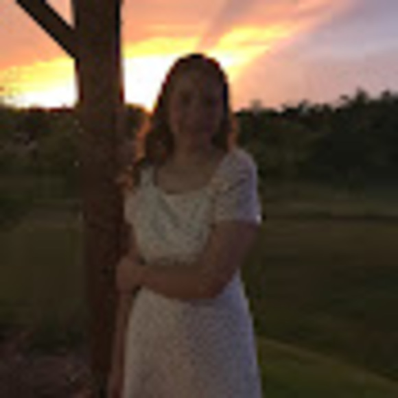 Meet your Posher, Eva - Picture 1 of 1